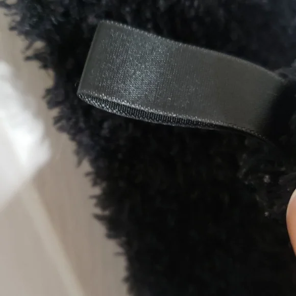 Adorable black teddy scarf 74"L - Picture 4 of 4